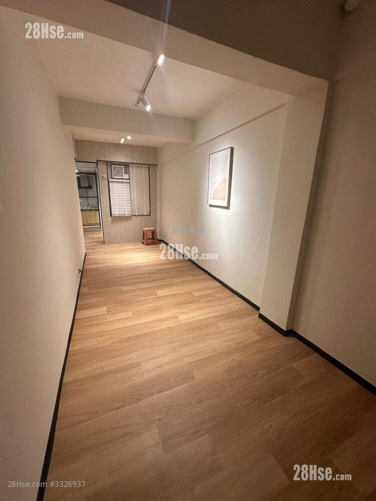 Wah Tak Building Rental 262 ft² ( 24.3 m² )