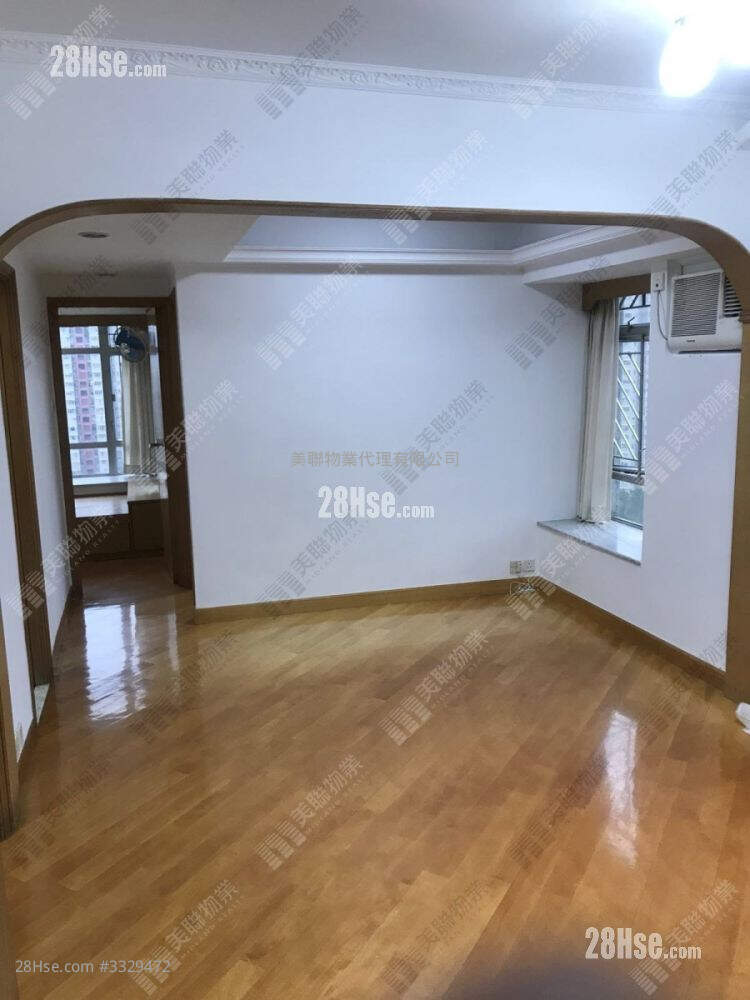 Lung Fung Garden Sell 3 Bedrooms 502 ft² ( 46.6 m² )