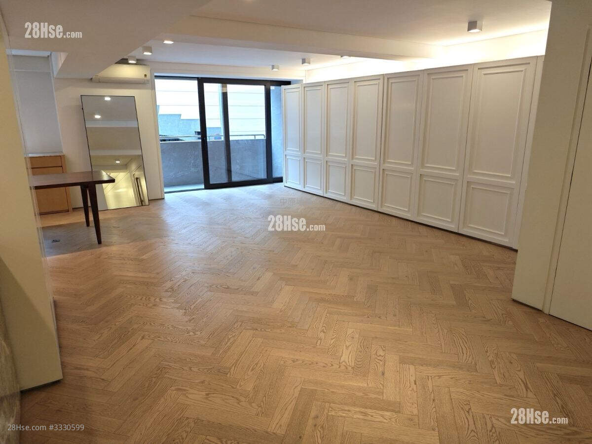 Trump Court Rental 1,602 ft² ( 148.8 m² )