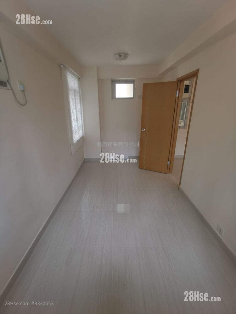 Smithfield Terrace Rental 1 Bedroom , 1 Bathroom 314 ft² ( 29.2 m² )