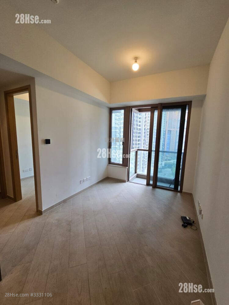 Lp10 Rental 2 Bedrooms , 1 Bathroom 488 ft² ( 45.3 m² )