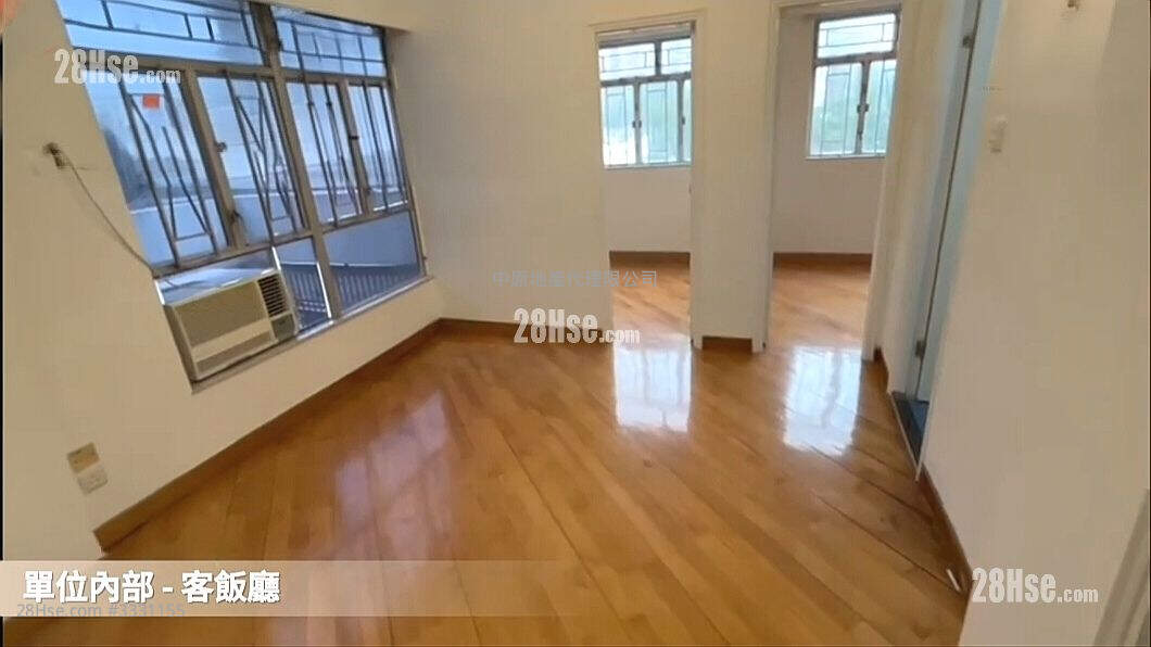 Tsuen Wan Garden Sell 2 Bedrooms , 1 Bathroom 347 ft² ( 32.2 m² )