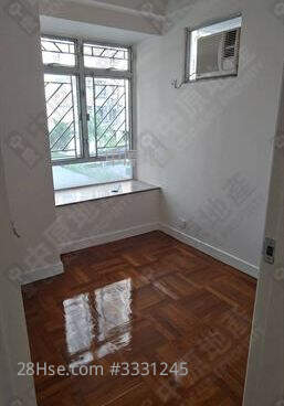 Lung Fung Garden Sell 3 Bedrooms , 1 Bathroom 499 ft² ( 46.4 m² )