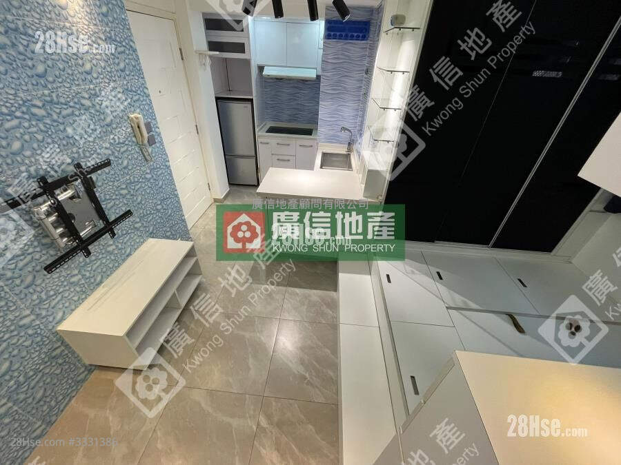 Gold Ming Building Sell Studio , 1 Bathroom 256 ft² ( 23.8 m² )