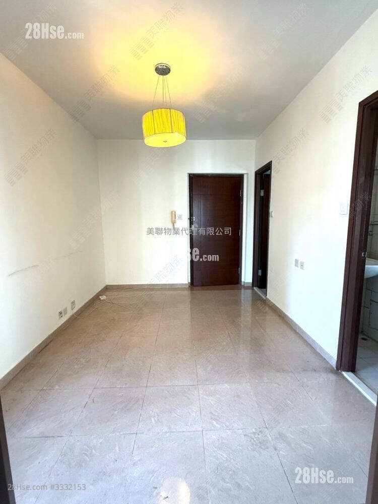 Champion Building Sell 2 Bedrooms 329 ft² ( 30.6 m² )