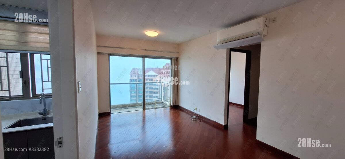 Bellagio Rental 2 Bedrooms , 1 Bathroom 526 ft² ( 48.9 m² )