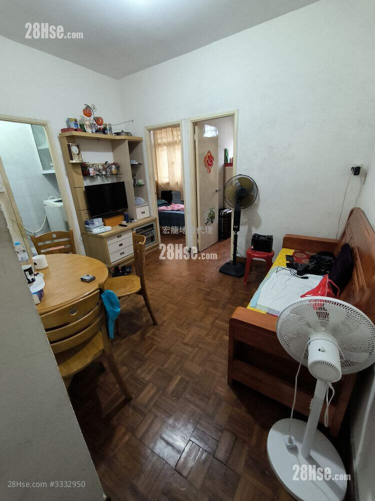 Yan Oi Building Rental 3 Bedrooms , 1 Bathroom 434 ft² ( 40.3 m² )