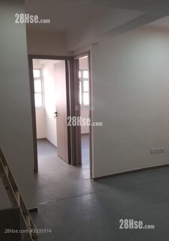 Shung Yan House Sell 2 Bedrooms , 1 Bathroom 462 ft² ( 42.9 m² )