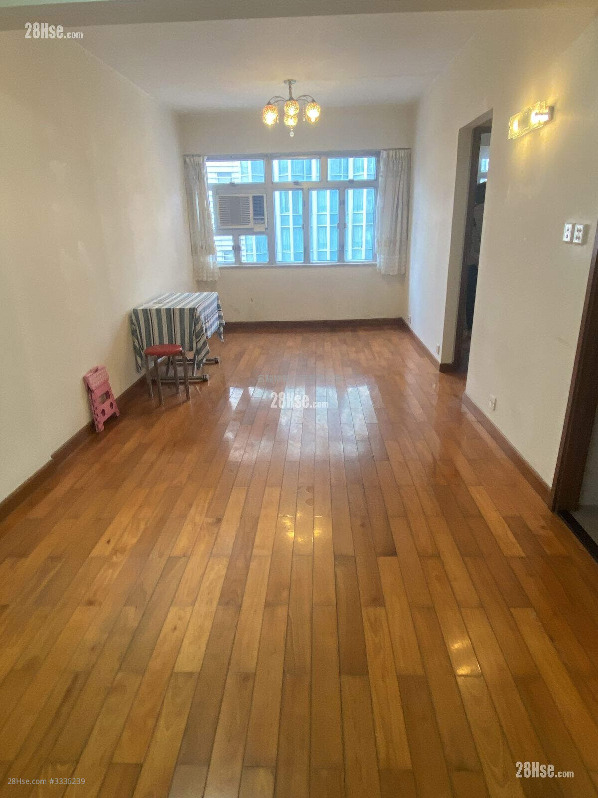 Kiu Hing Mansion Sell 2 Bedrooms , 1 Bathroom 519 ft² ( 48.2 m² )