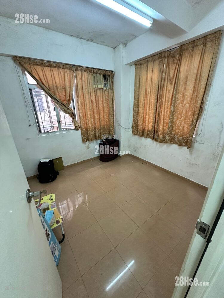 United Building Rental 2 Bedrooms , 1 Bathroom 296 ft² ( 27.5 m² )