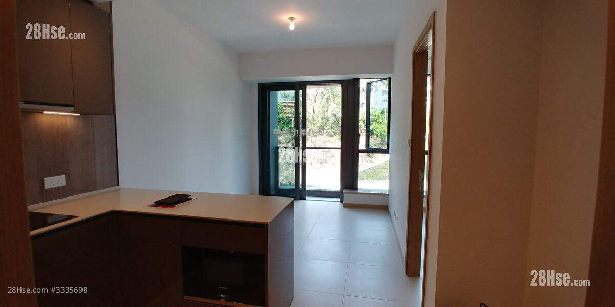 The Bloomsway Rental 1 Bedroom , 1 Bathroom 381 ft² ( 35.4 m² )