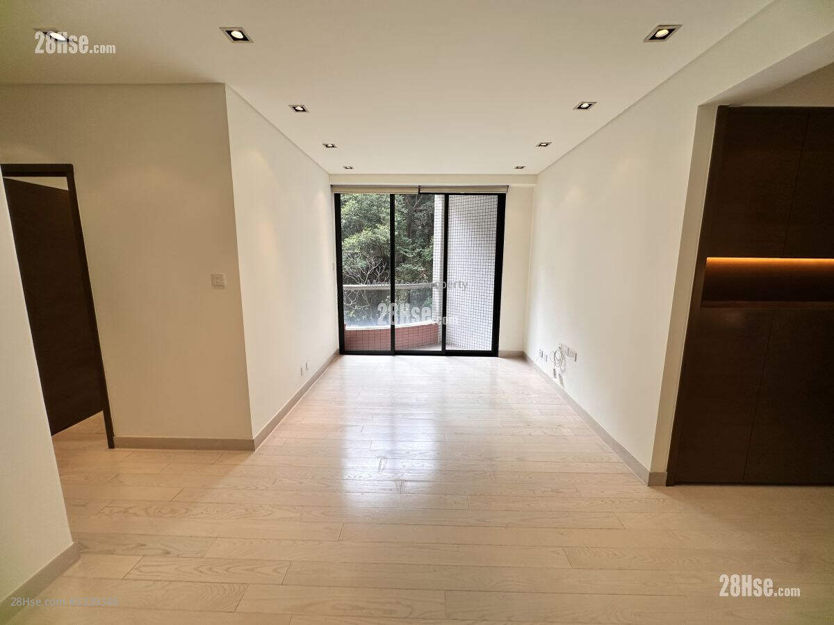 Celeste Court Rental 2 Bedrooms , 1 Bathroom 617 ft² ( 57.3 m² )