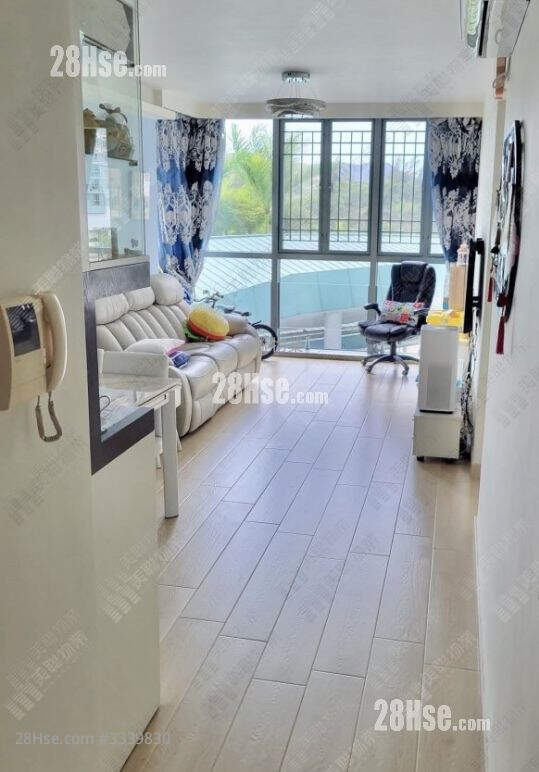 Tung Chung Crescent Sell 2 Bedrooms 581 ft² ( 54.0 m² )