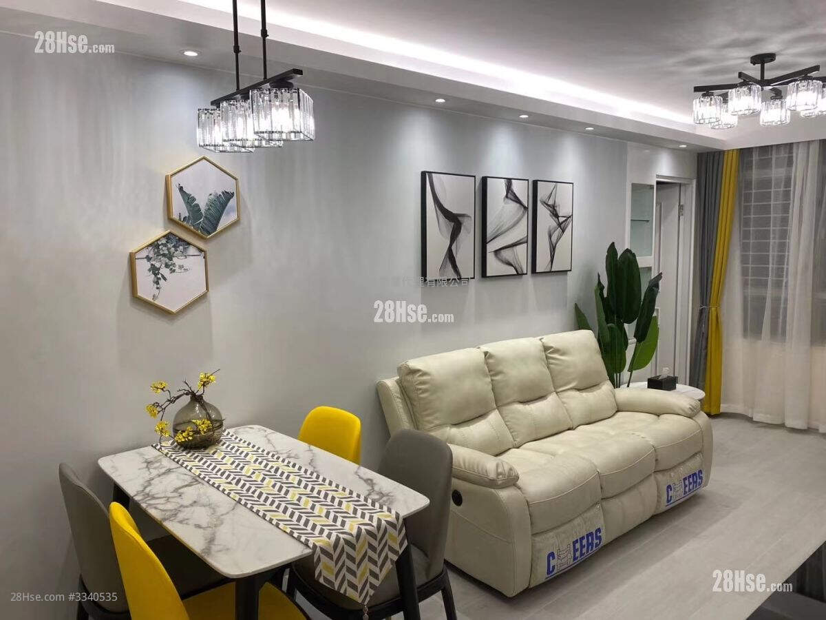 Kwun Tak Court Sell 2 Bedrooms , 1 Bathroom 468 ft² ( 43.5 m² )