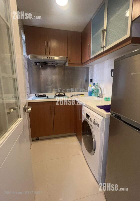 Sunshine City Rental 2 Bedrooms , 1 Bathroom 361 ft² ( 33.5 m² )