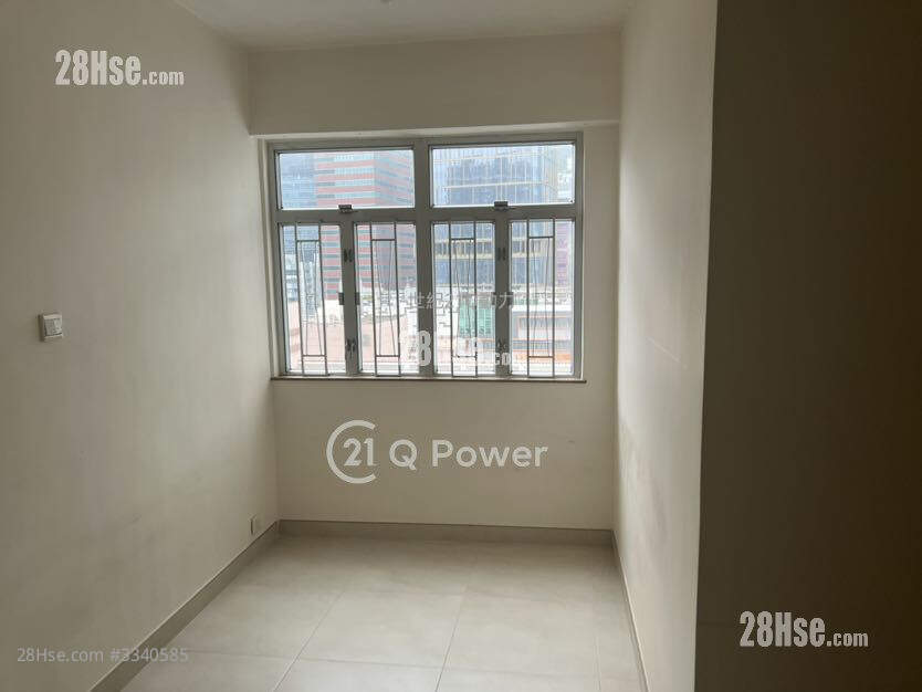 Jumbo Court Sell 2 Bedrooms 413 ft² ( 38.4 m² )