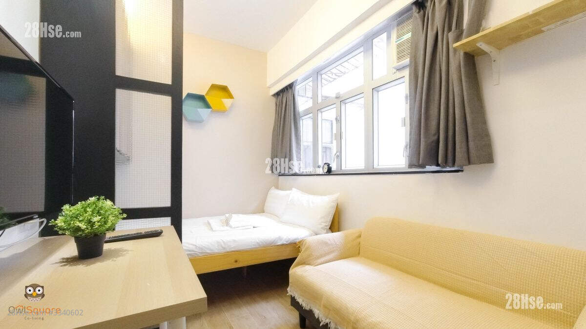 United Building Rental Studio , 1 Bathroom 185 ft² ( 17.2 m² )