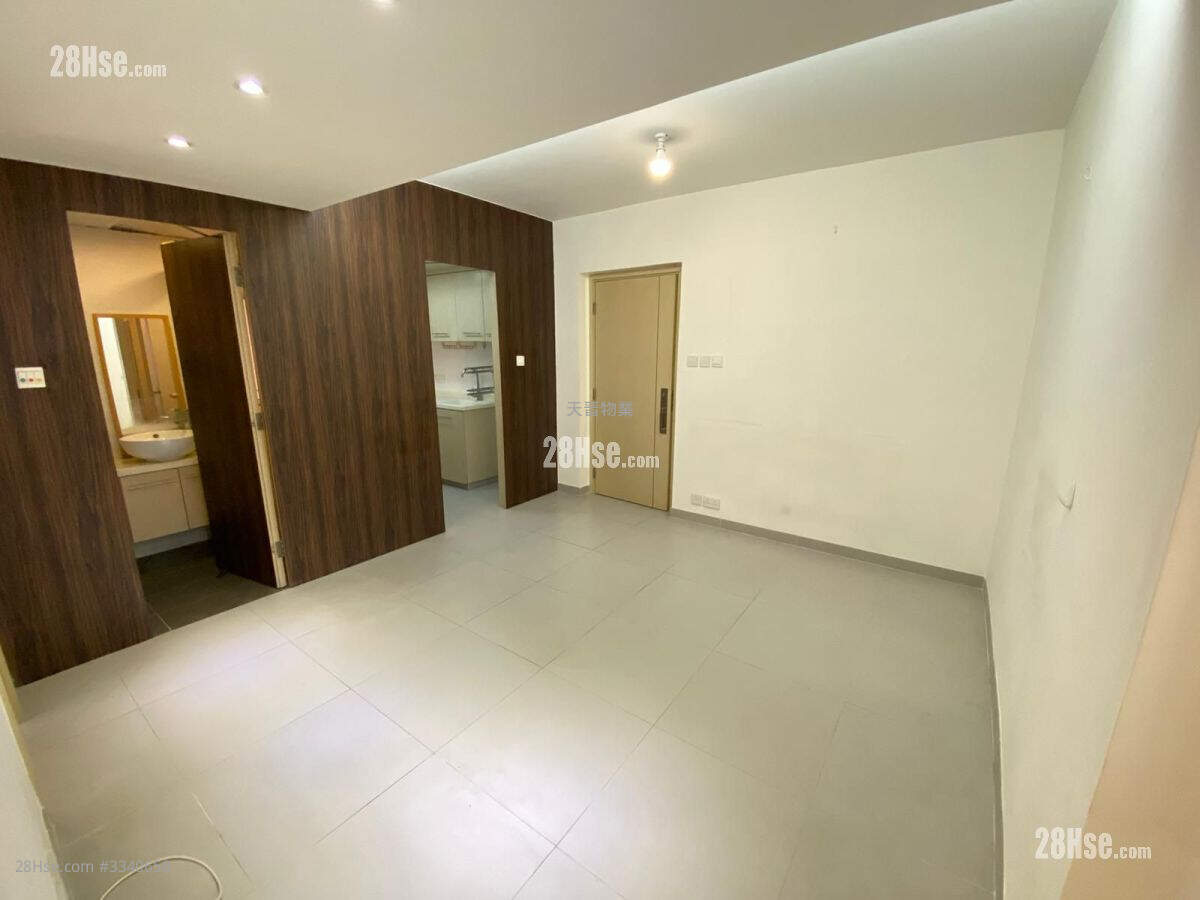 Fook Wan Mansion Sell 2 Bedrooms , 1 Bathroom 382 ft² ( 35.5 m² )