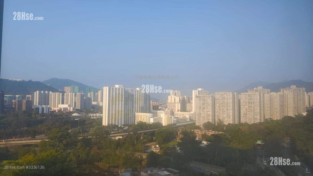 Fung Shing Court Sell 2 Bedrooms , 1 Bathroom 381 ft² ( 35.4 m² )