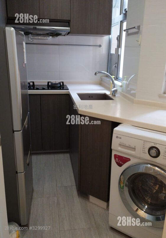 Yee Tsui Court Sell 2 Bedrooms , 1 Bathroom 466 ft² ( 43.3 m² )