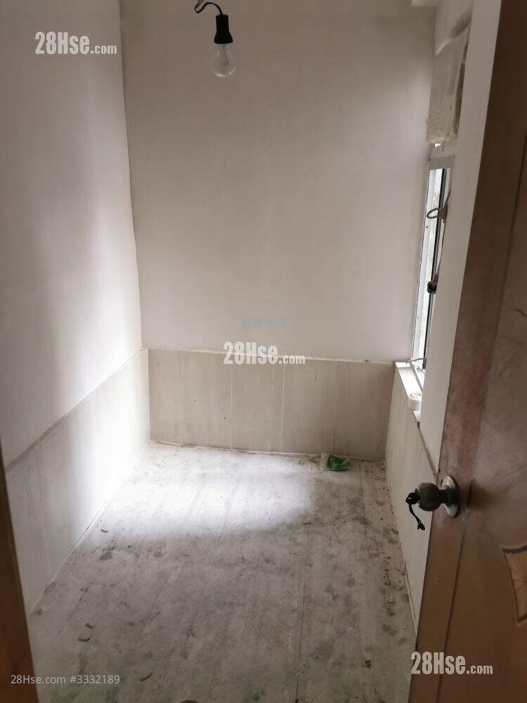 Tak Cheong Building Rental Studio , 1 Bathroom 80 ft² ( 7.4 m² )