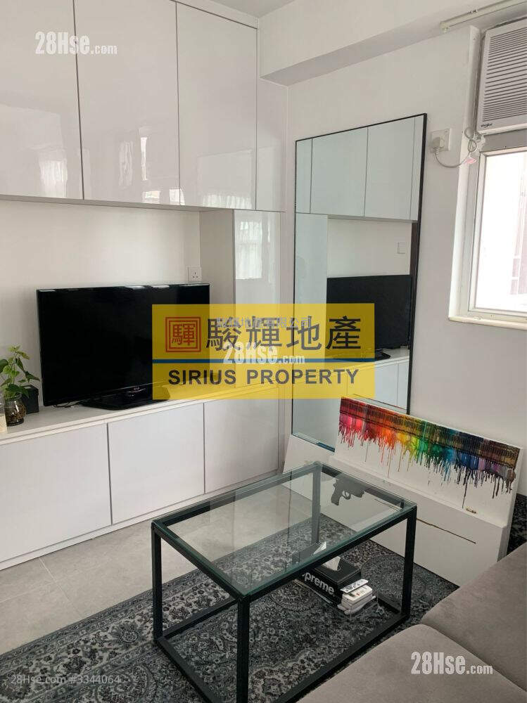 Tin Fung House Rental Studio , 1 Bathroom 258 ft² ( 24.0 m² )