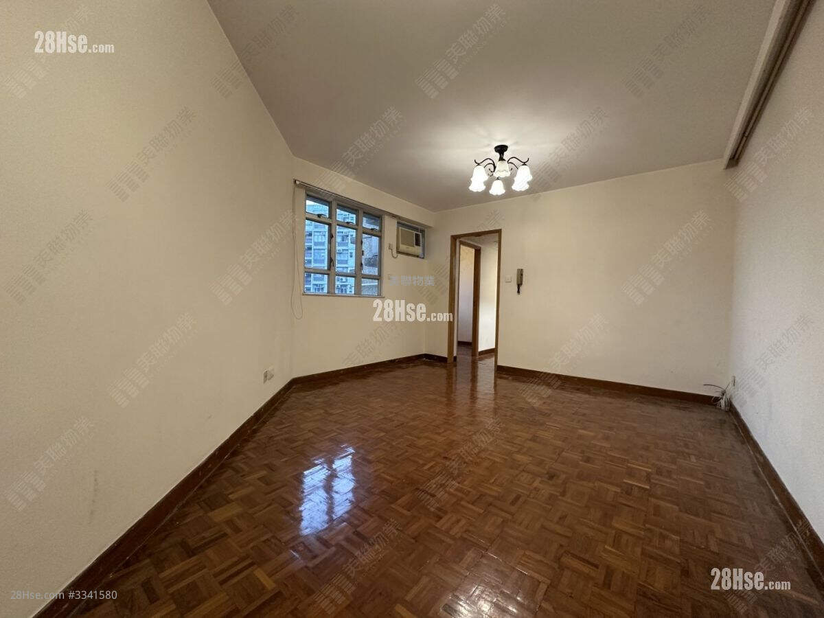 Kwai Hong Court Rental 2 Bedrooms , 1 Bathroom 493 ft² ( 45.8 m² )