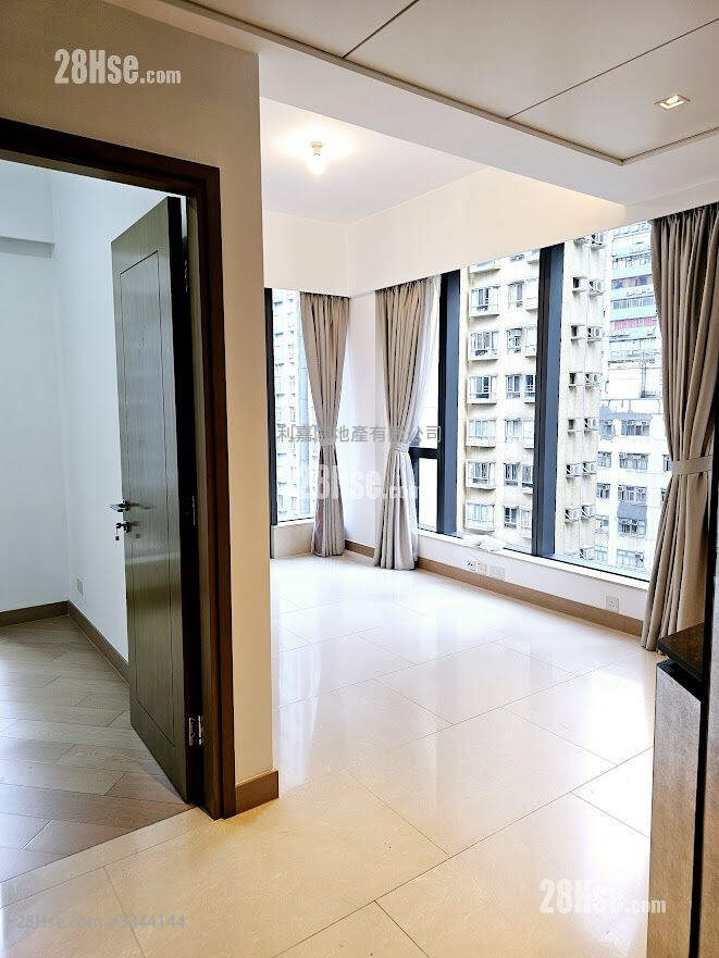 Victoria Harbour Rental 1 Bedroom , 1 Bathroom 380 ft² ( 35.3 m² )