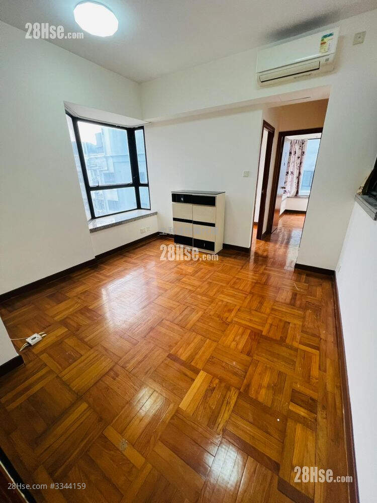 Metropolitan Rise Sell 2 Bedrooms , 1 Bathroom 385 ft² ( 35.8 m² )