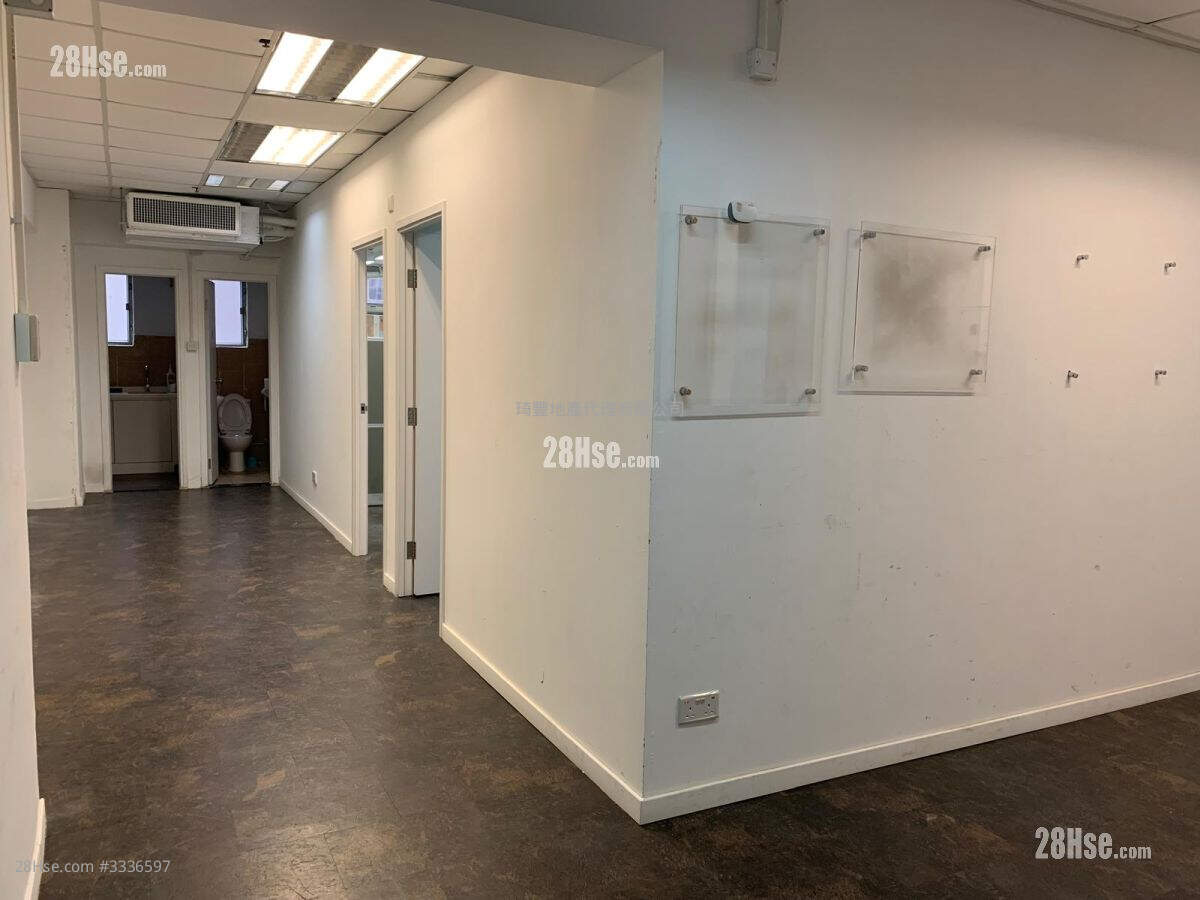 Wing Hong Factory Building Rental 197 ft² ( 18.3 m² )