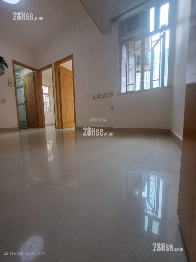 Chong Yip Centre Rental 2 Bedrooms , 1 Bathroom 328 ft² ( 30.5 m² )