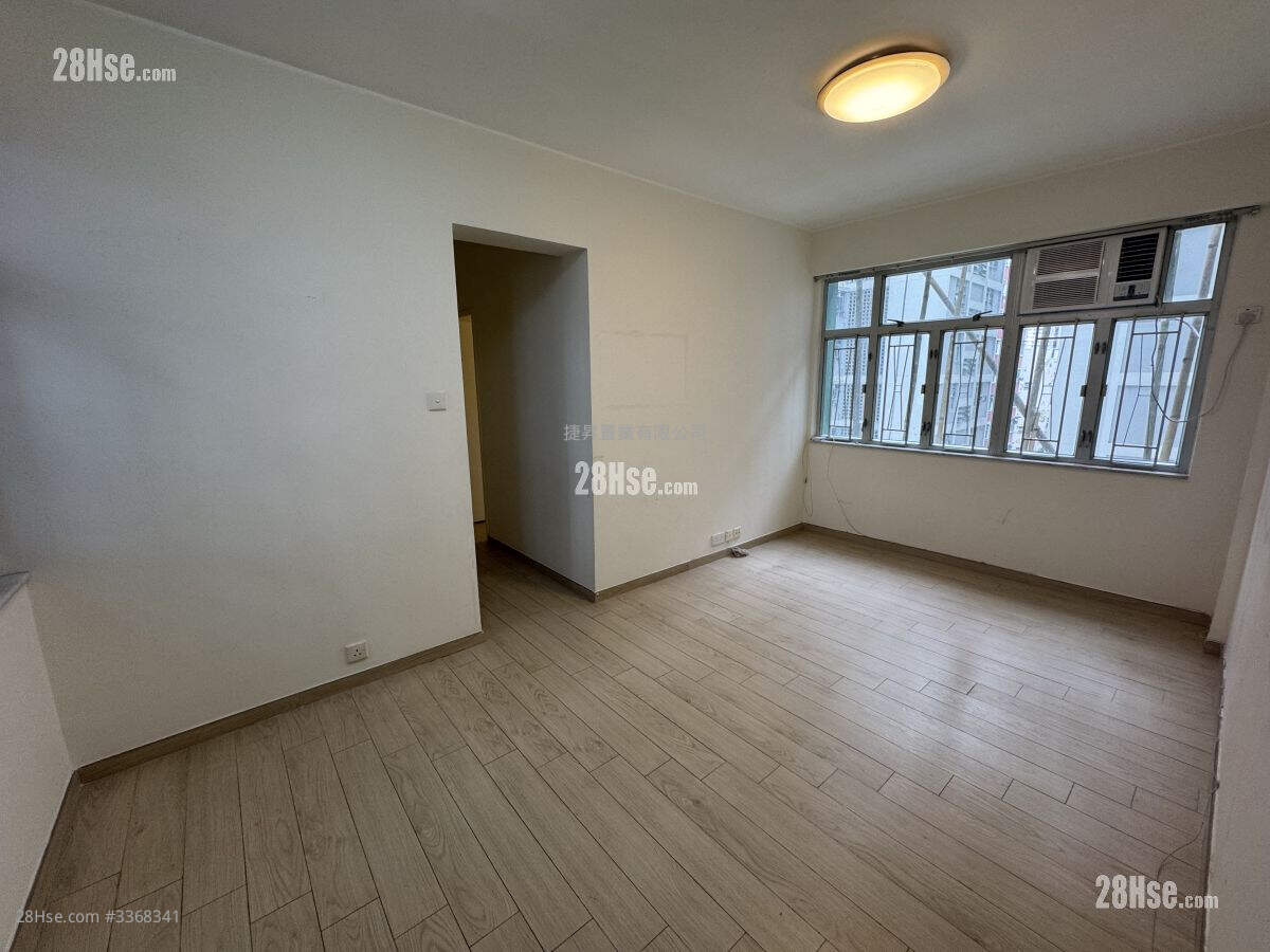 Kiu Wai Mansion Sell 4 Bedrooms , 1 Bathroom 621 ft² ( 57.7 m² )
