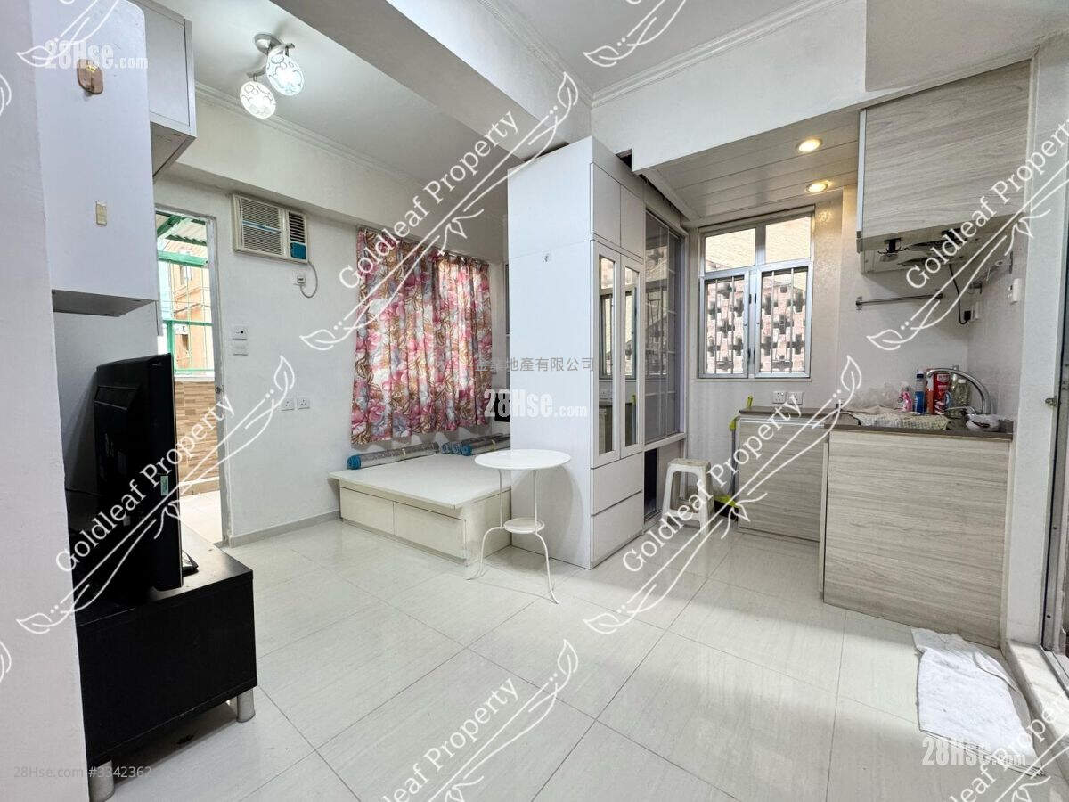 Hing Yip House Rental Studio , 1 Bathroom 196 ft² ( 18.2 m² )