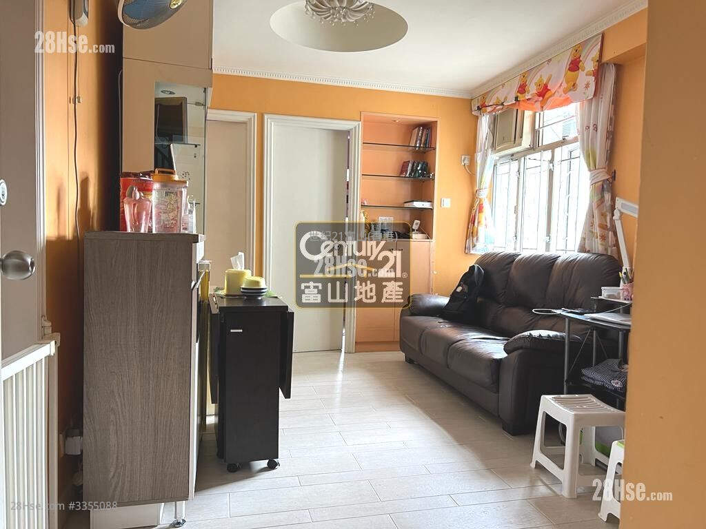 Hsin Kuang Centre Sell 2 Bedrooms , 1 Bathroom 382 ft² ( 35.5 m² )
