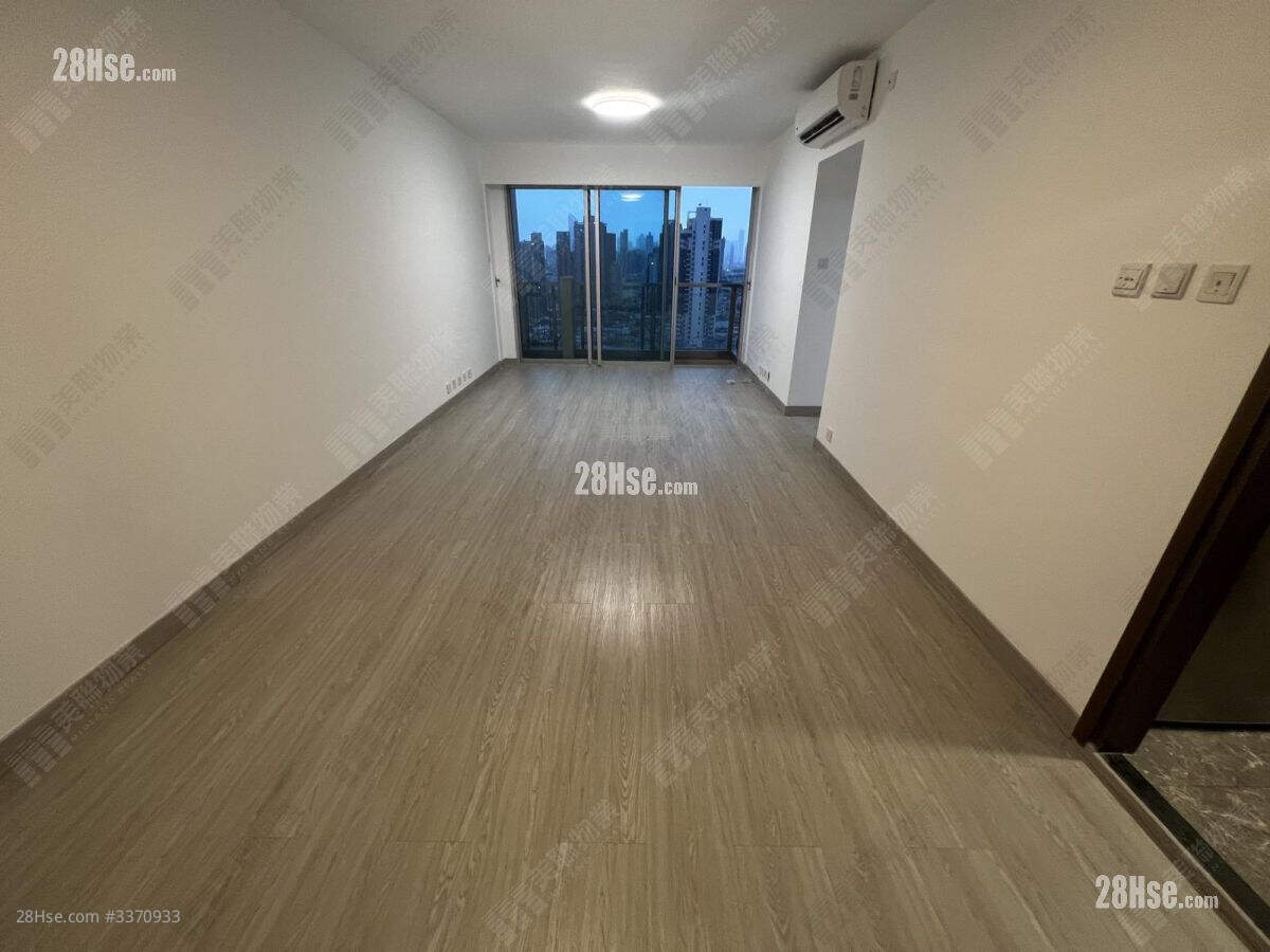 Le Billionnaire Rental 3 Bedrooms , 2 Bathrooms 793 ft² ( 73.7 m² )