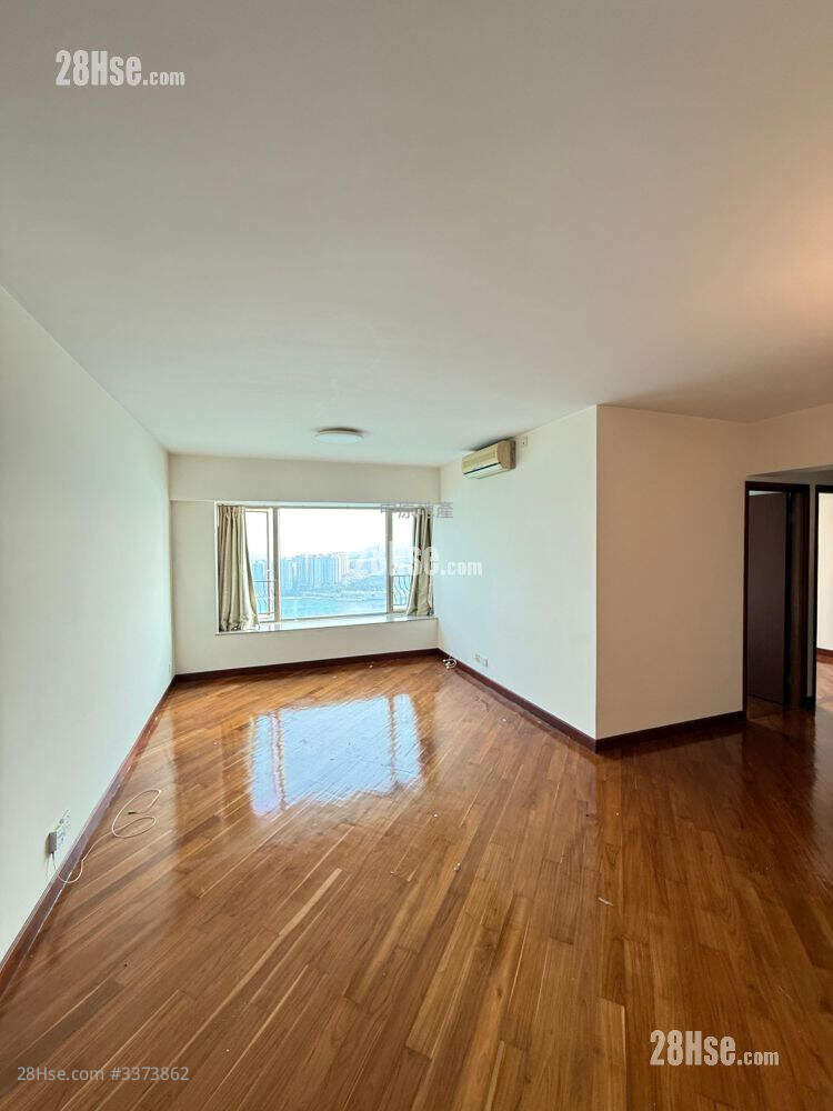 Bellagio Rental 981 ft² ( 91.1 m² )