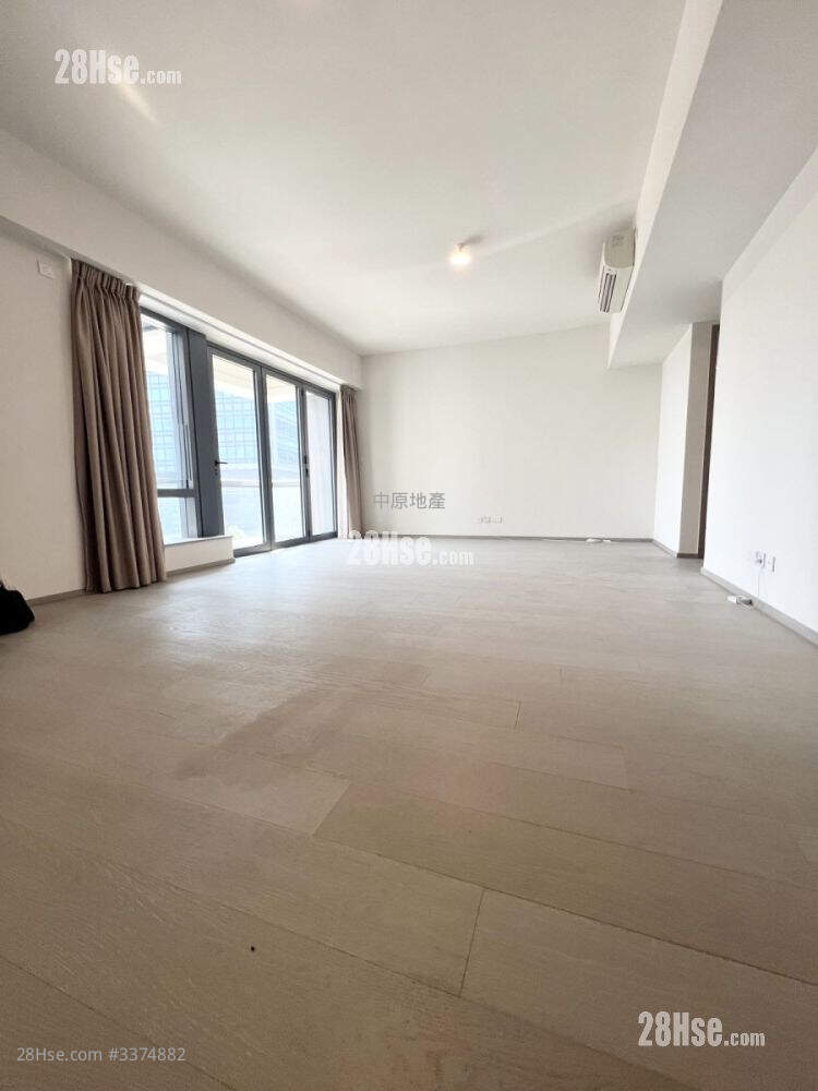 Ontolo Rental 1,647 ft² ( 153.0 m² )