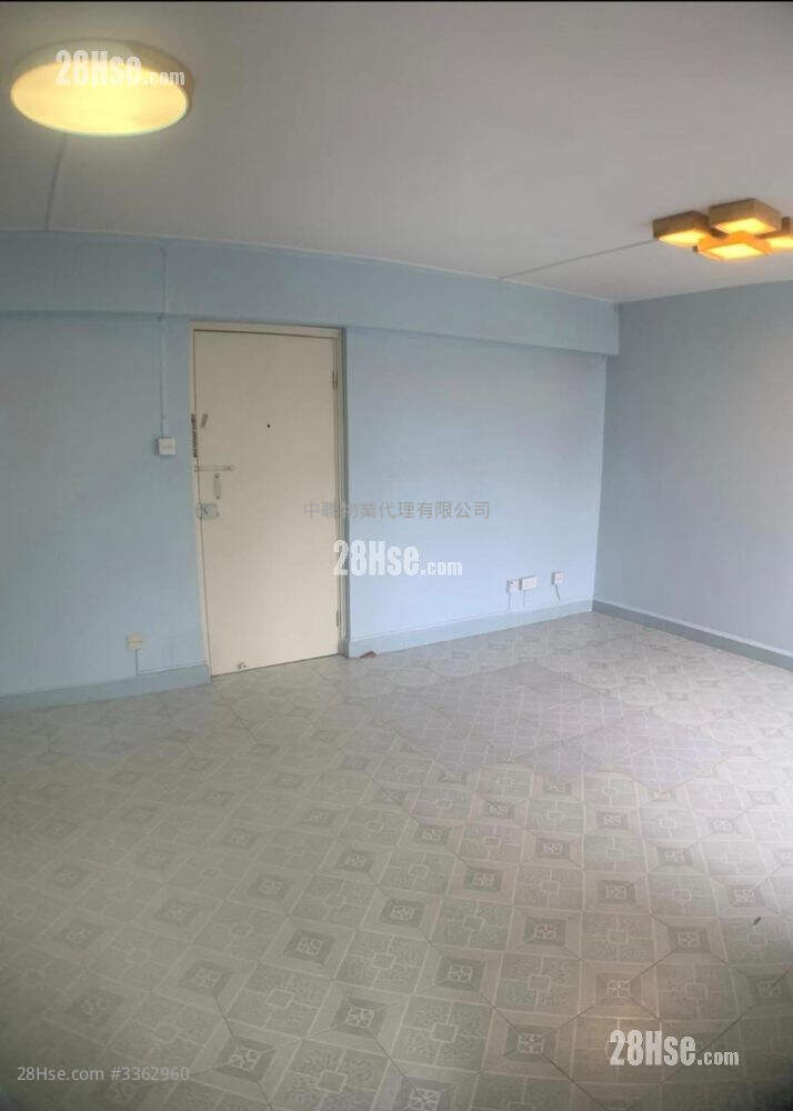 Yiu On Estate Sell 443 ft² ( 41.2 m² )