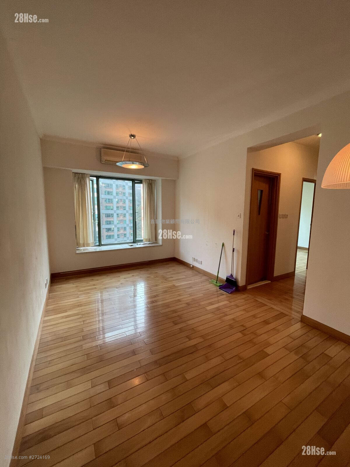 No.1 Star Street Rental 2 Bedrooms , 1 Bathroom 518 ft² ( 48.1 m² )