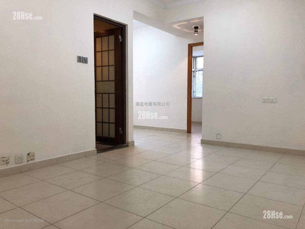 Kwai Fong Terrace Rental 2 Bedrooms , 1 Bathroom 473 ft² ( 43.9 m² )