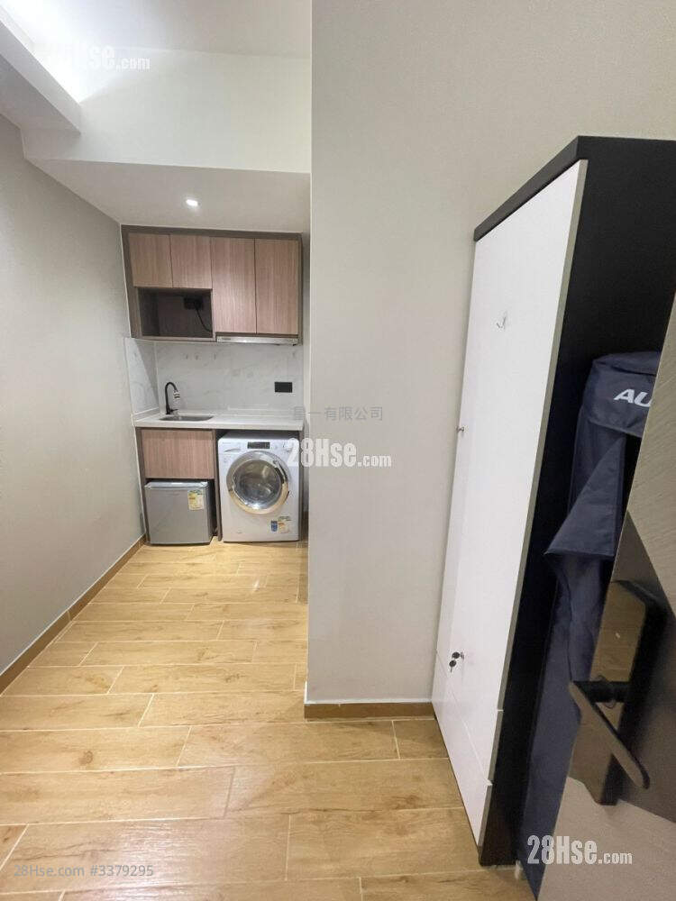 Comfort Building Rental Studio , 1 Bathroom 160 ft² ( 14.9 m² )