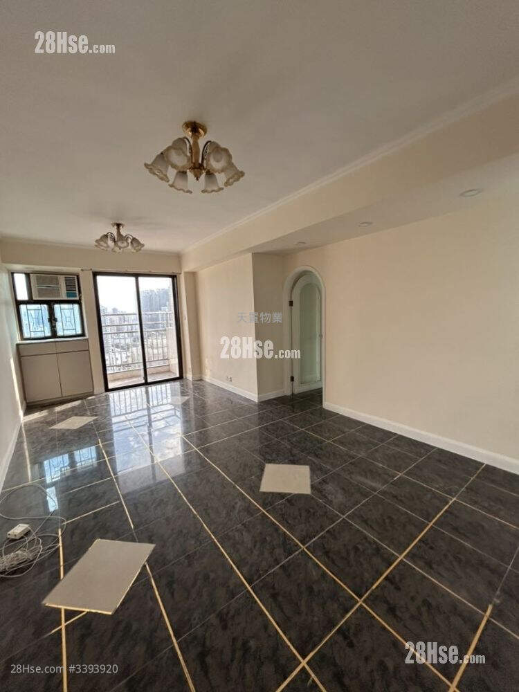 Elite Garden Rental 3 Bedrooms , 2 Bathrooms 800 ft² ( 74.3 m² )
