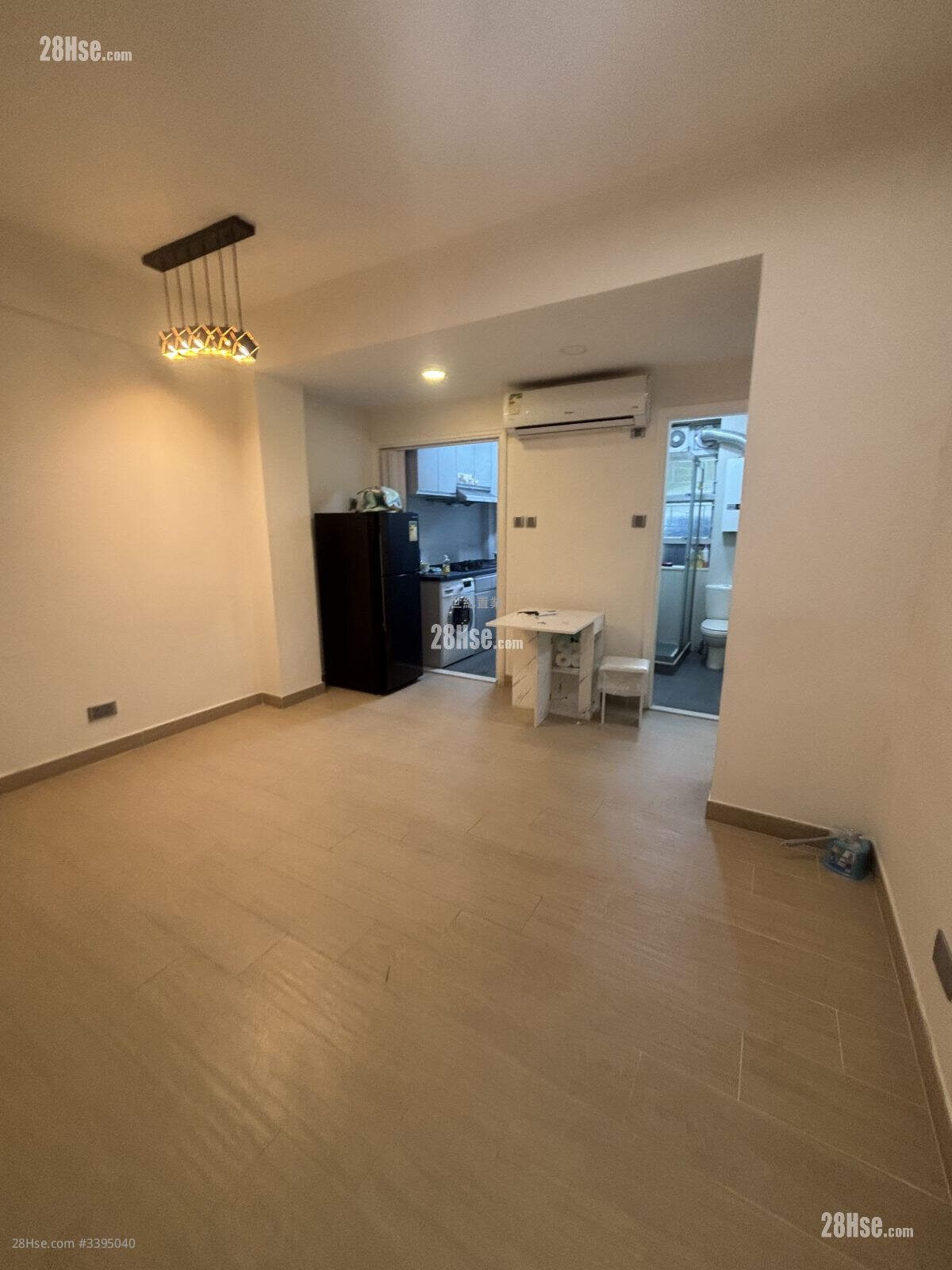 Universal Mansion Rental 1 Bedroom , 1 Bathroom 550 ft² ( 51.1 m² )