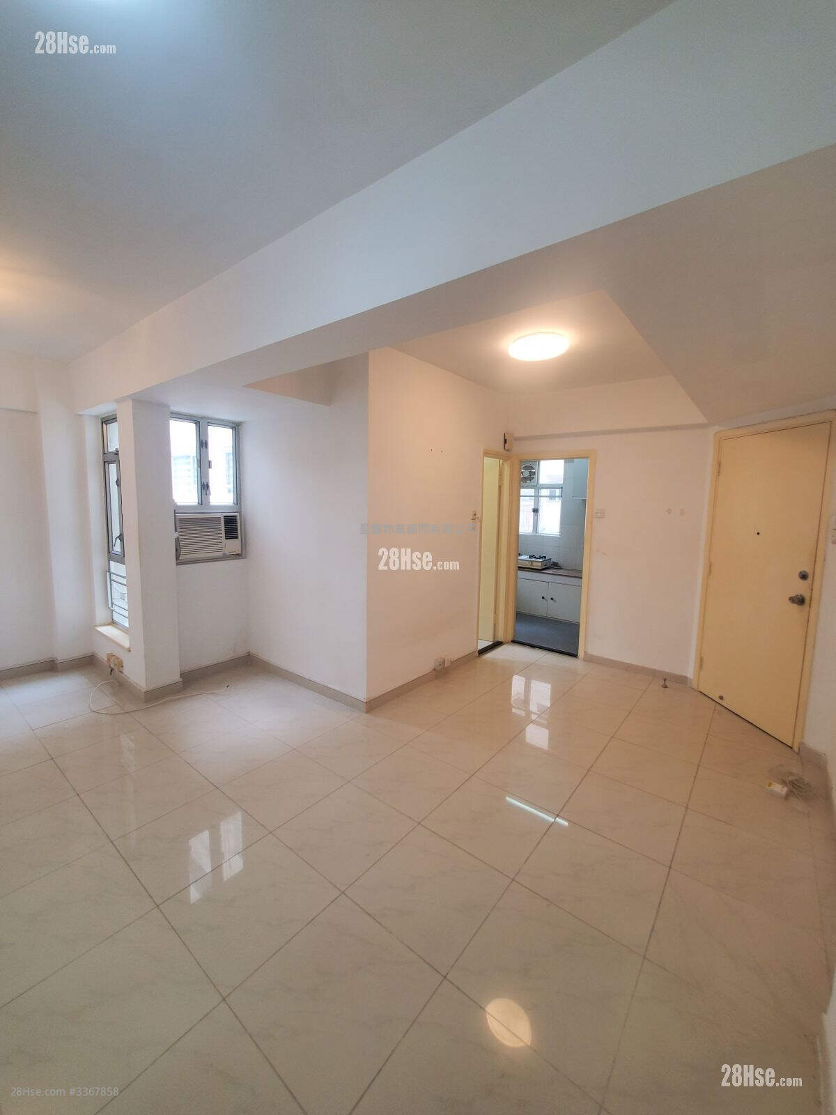 Hooley Mansion Rental 2 Bedrooms , 1 Bathroom 545 ft² ( 50.6 m² )