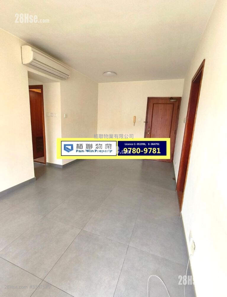 Nelson Court Rental 2 Bedrooms , 1 Bathroom 537 ft² ( 49.9 m² )