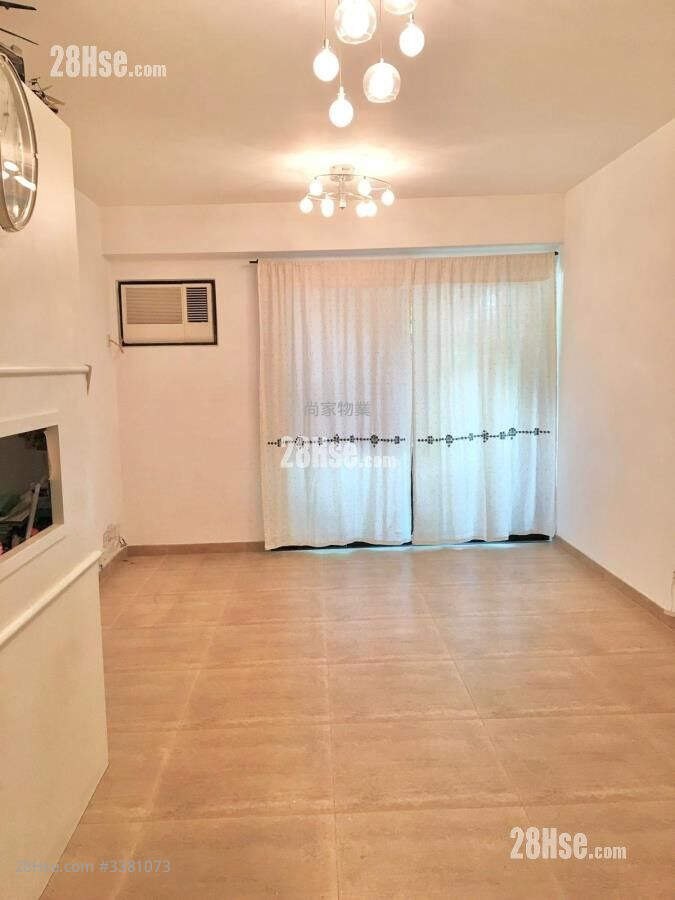 Curio Court Sell 3 Bedrooms , 2 Bathrooms 636 ft² ( 59.1 m² )