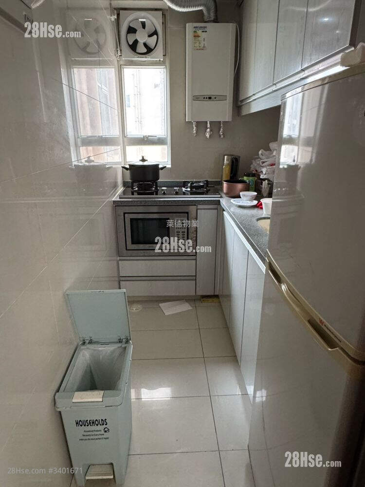 Silver Garden Sell 3 Bedrooms , 1 Bathroom 698 ft² ( 64.8 m² )