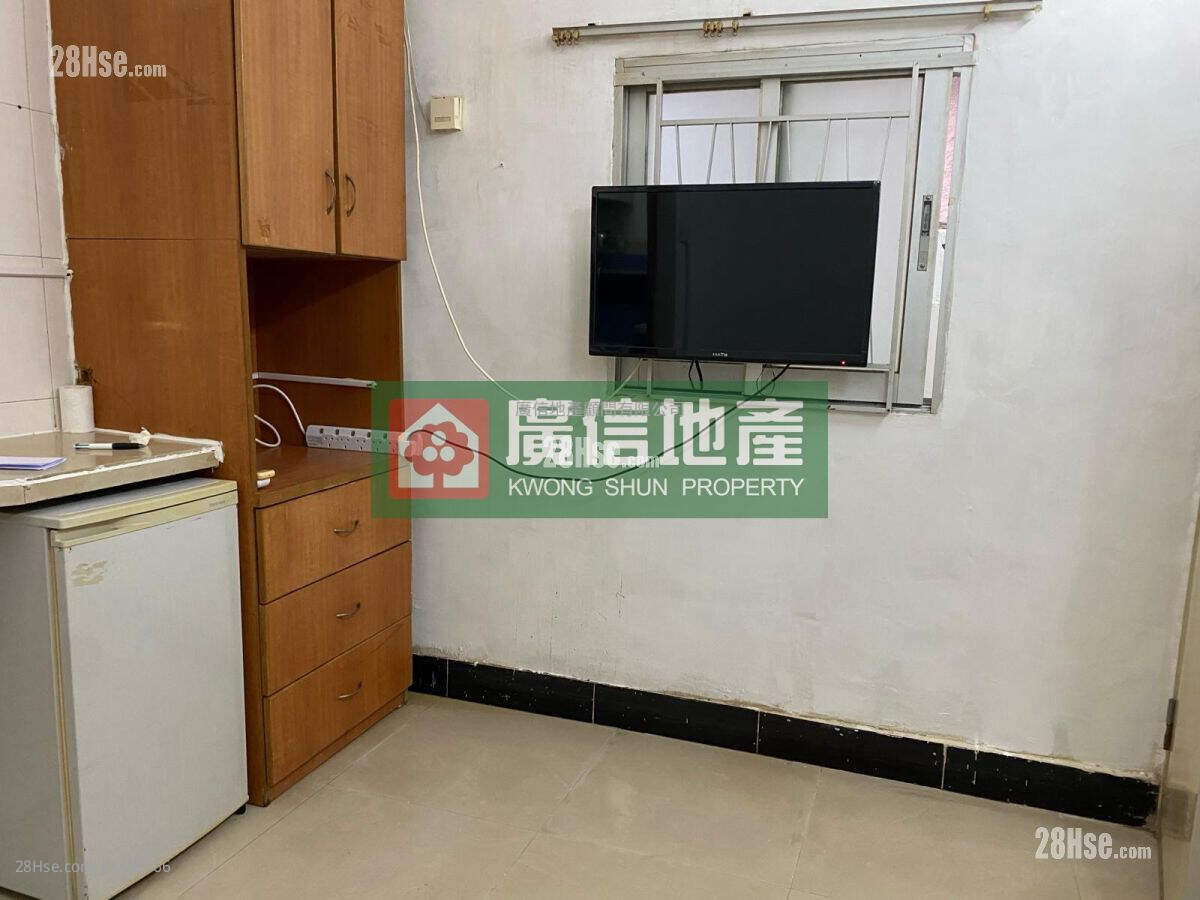 Grandview Mansion Rental Studio , 1 Bathroom 120 ft² ( 11.1 m² )