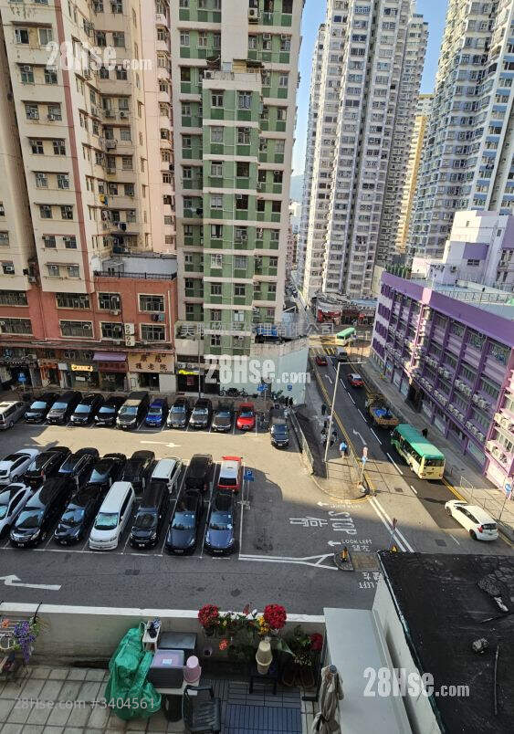 Gee Chang House Rental 2 Bedrooms , 1 Bathroom 267 ft² ( 24.8 m² )