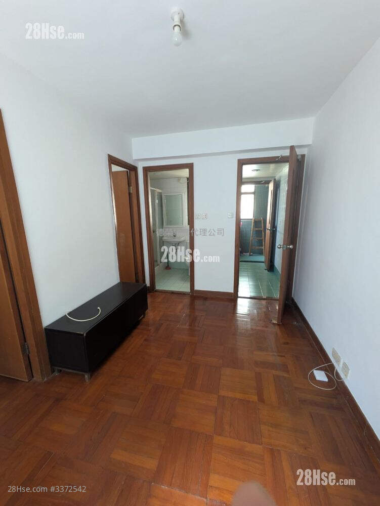 Kui Ga Court Rental 2 Bedrooms , 1 Bathroom 337 ft² ( 31.3 m² )
